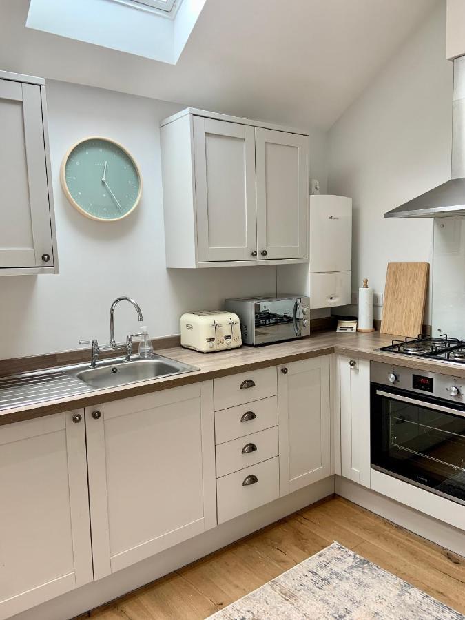 19A Brooks Road Appartement Street Buitenkant foto