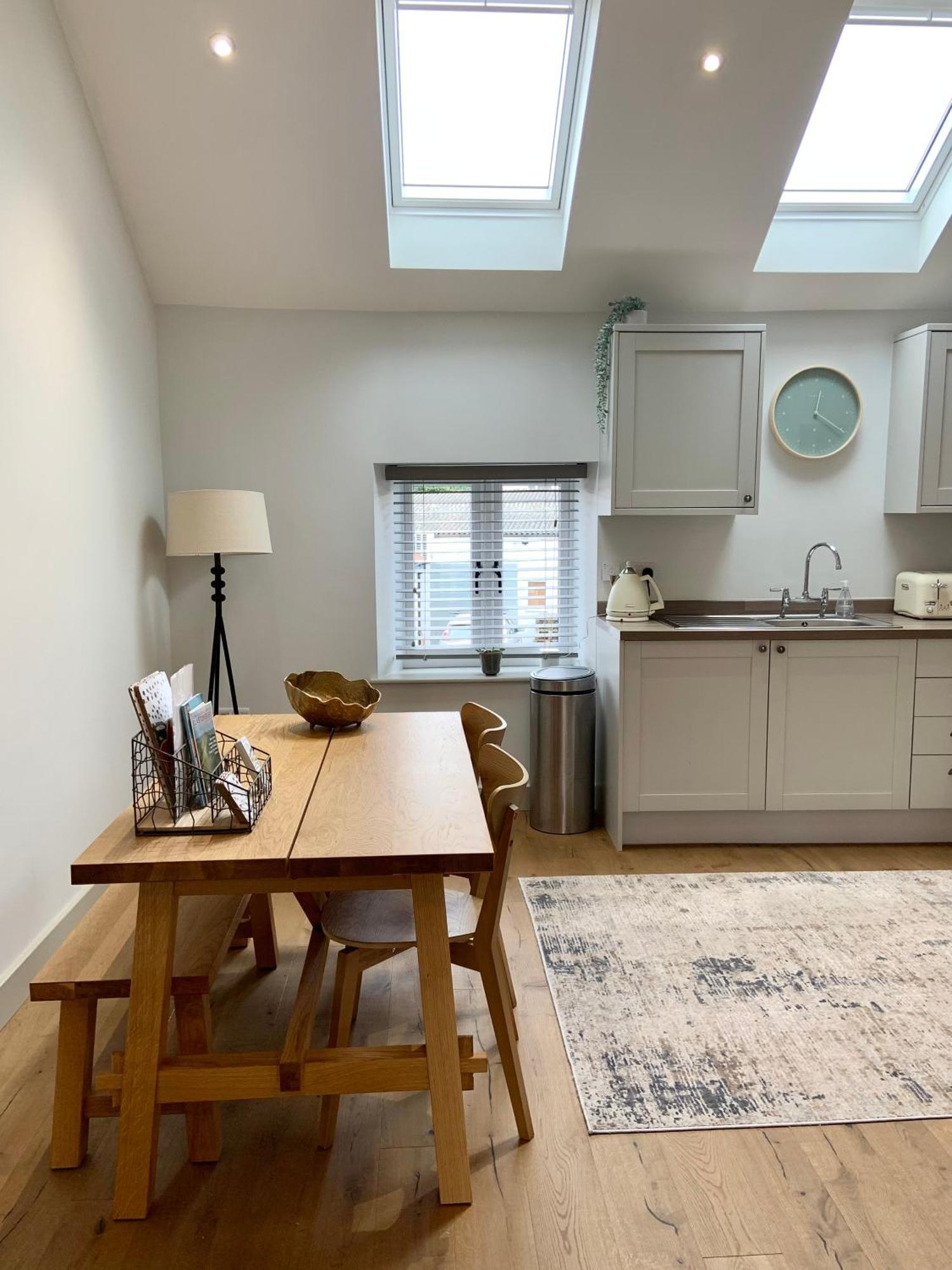 19A Brooks Road Appartement Street Buitenkant foto