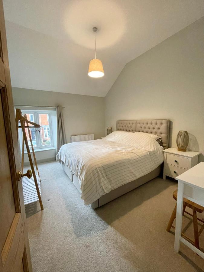 19A Brooks Road Appartement Street Buitenkant foto