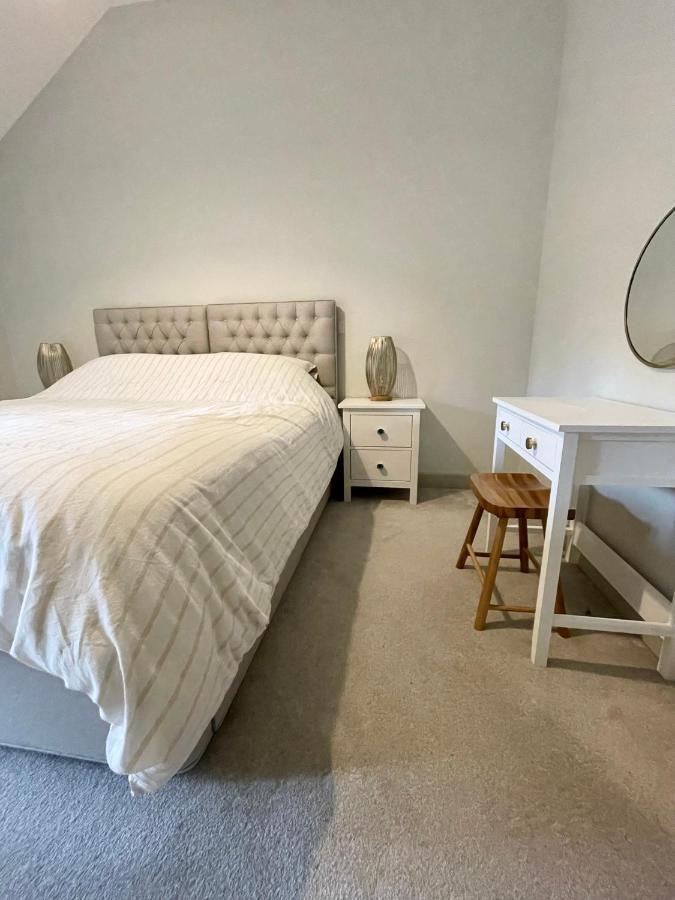 19A Brooks Road Appartement Street Buitenkant foto