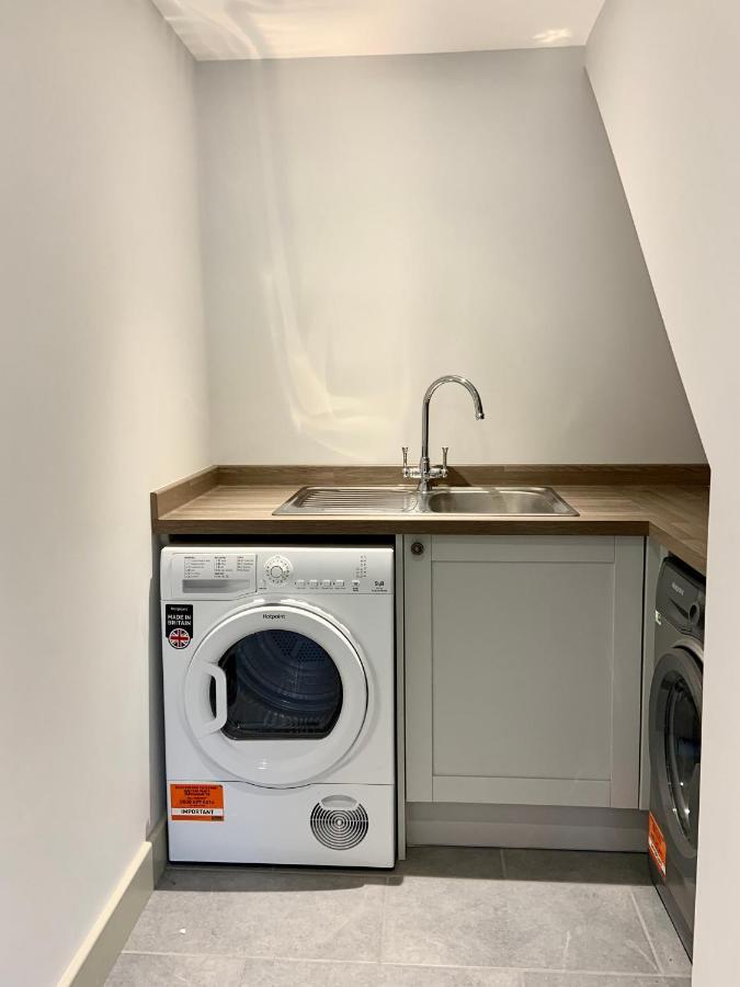 19A Brooks Road Appartement Street Buitenkant foto
