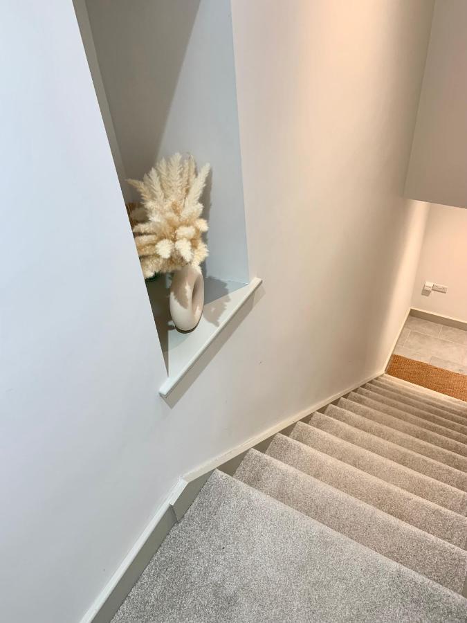 19A Brooks Road Appartement Street Buitenkant foto